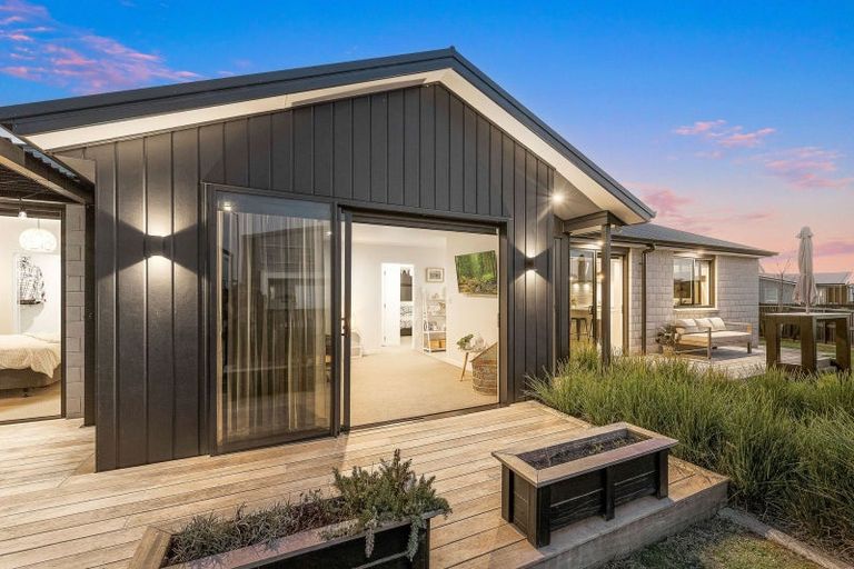 Photo of property in 1 Chrysler Street, Papamoa, 3118