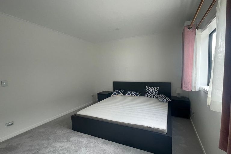 Photo of property in 5 Awakirihi Close, Shamrock Park, Auckland, 2016