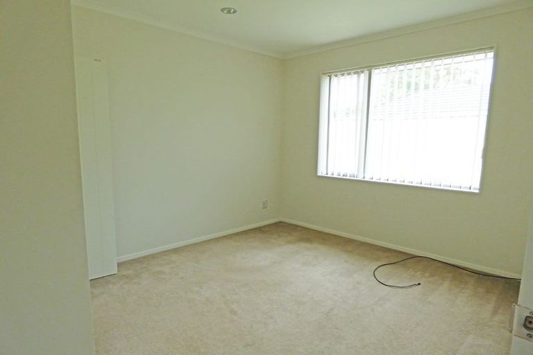 Photo of property in 7 Erceg Way, Rosehill, Papakura, 2113