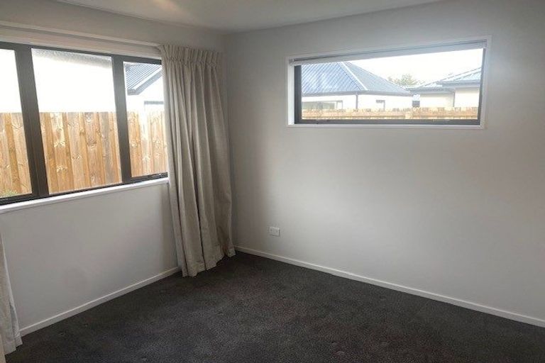 Photo of property in 8 Sarah Nicholls Street, Belfast, Christchurch, 8051