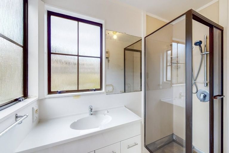 Photo of property in 45 Burbank Crescent, Churton Park, Wellington, 6037