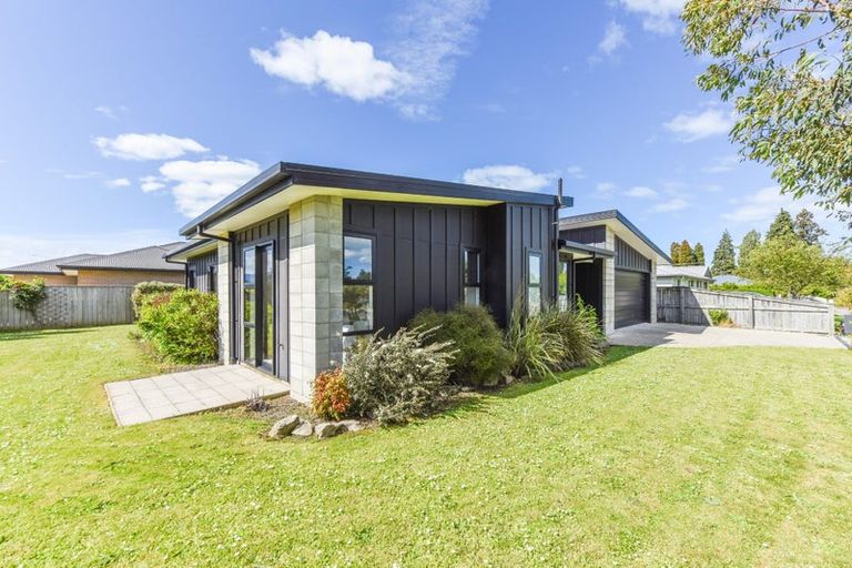 Photo of property in 35 Kerei Street, Motueka, 7120