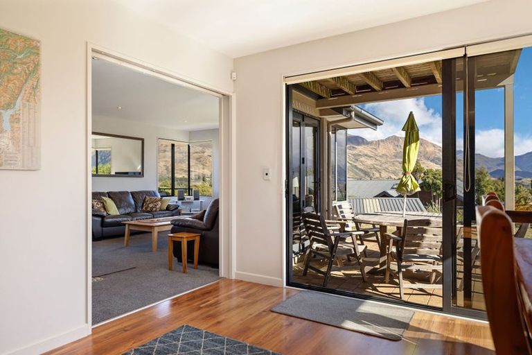 Photo of property in 74 Kings Drive, Wanaka, 9305