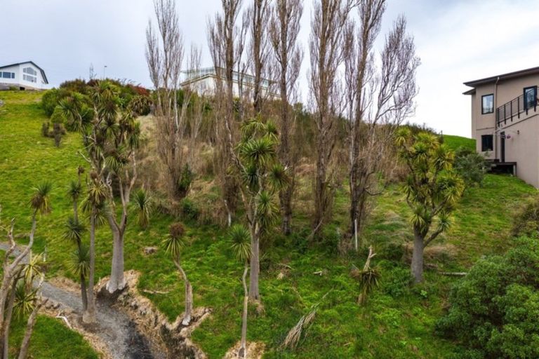 Photo of property in 14 Stoneyridge Close, Mount Pleasant, Christchurch, 8081