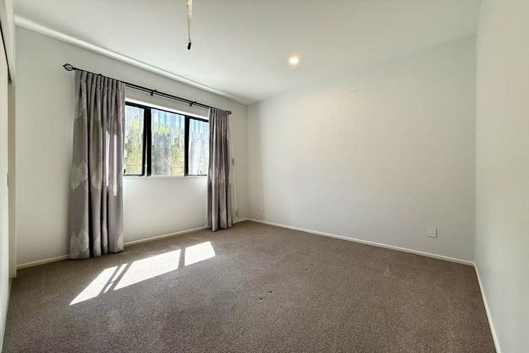 Photo of property in 6 Matatika Rise, Swanson, Auckland, 0614