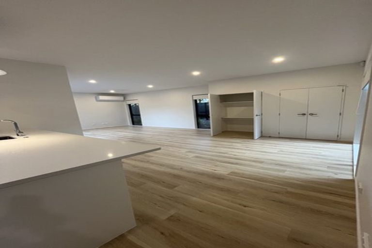 Photo of property in 9 Renata Crescent, Te Atatu Peninsula, Auckland, 0610