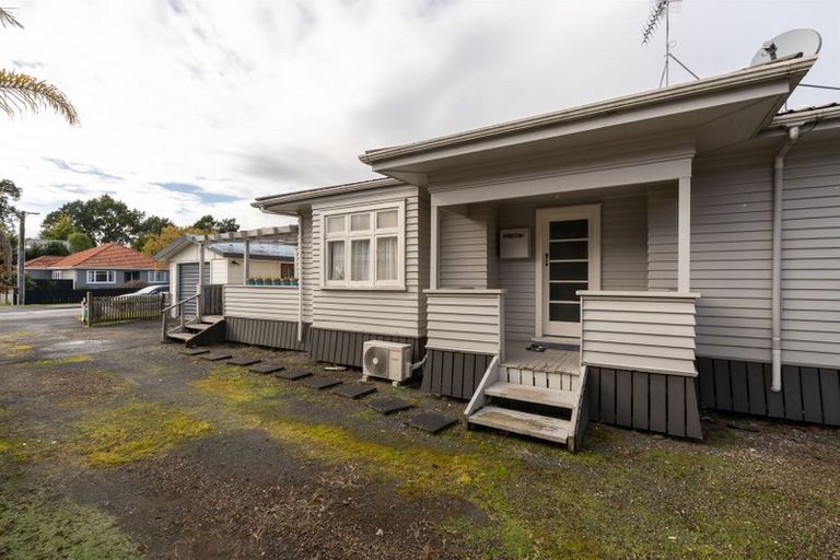 Photo of property in 2 Kiwi Avenue, Forest Lake, Hamilton, 3200