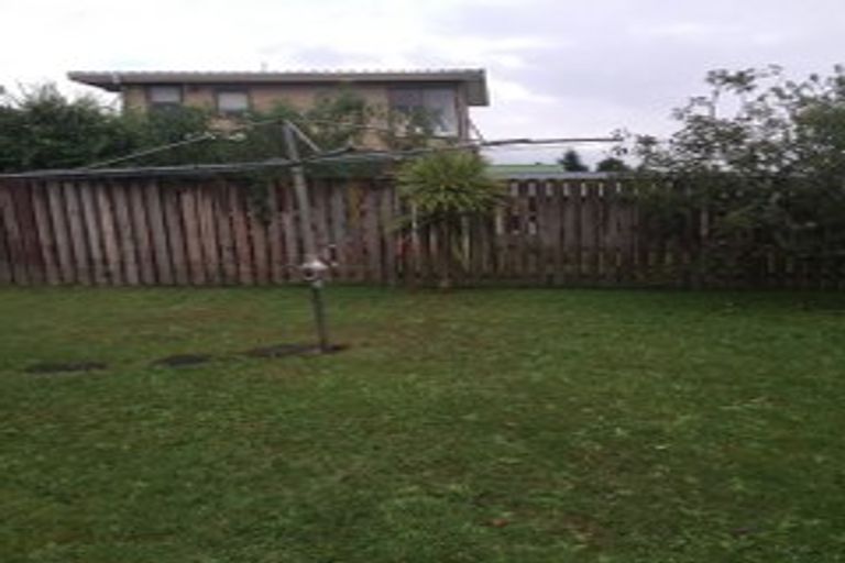 Photo of property in 12 Larnach Street, St Andrews, Hamilton, 3200