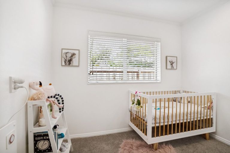 Photo of property in 109 Rushgreen Avenue, Pahurehure, Papakura, 2113