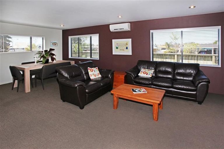 Photo of property in 153a Victoria Street West, Pukekohe, 2120