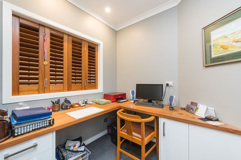 Photo of property in 33 Elmira Avenue, Hokowhitu, Palmerston North, 4410