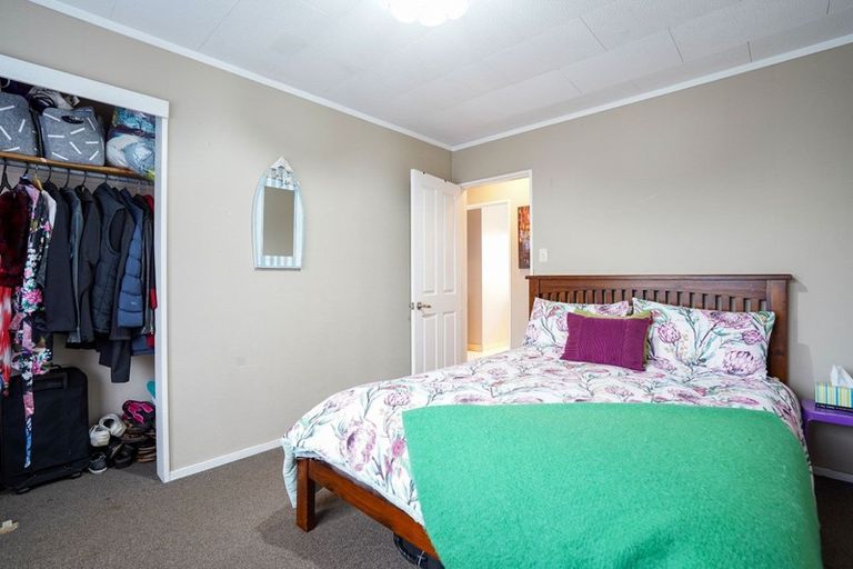 Photo of property in 11 Rata Street, Tokomaru, Palmerston North, 4474