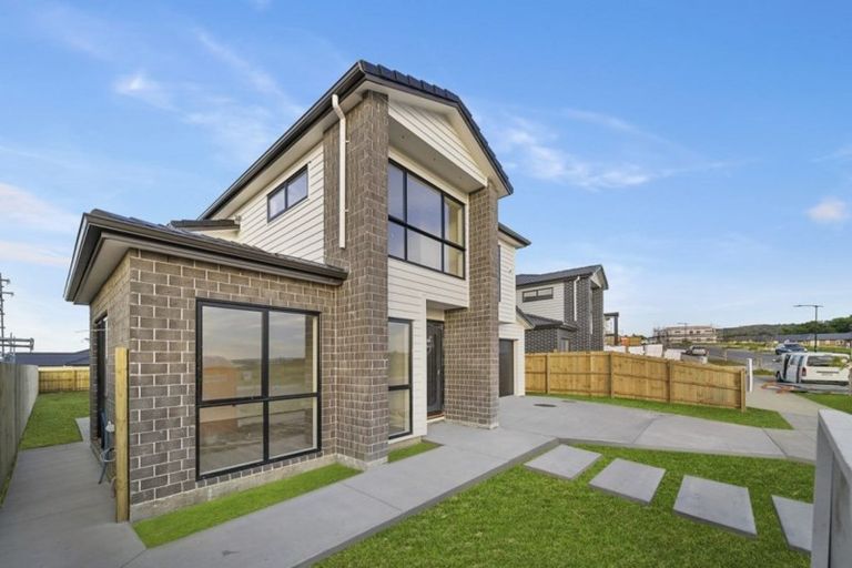 Photo of property in 29 Te Aramanu Crescent, Papakura, 2110