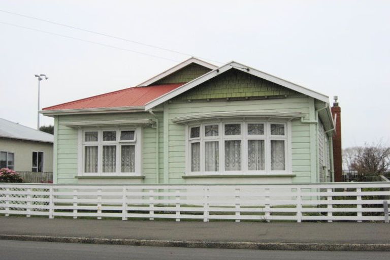 Photo of property in 237 Macandrew Road, Forbury, Dunedin, 9012