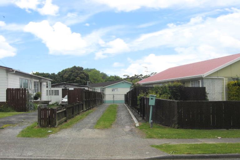 Photo of property in 60 John Walker Drive, Manurewa, Auckland, 2102