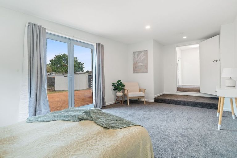 Photo of property in 267 Centaurus Road, Saint Martins, Christchurch, 8022