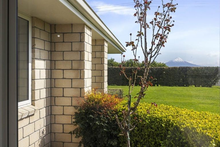 Photo of property in 470 Turuturu Road, Hawera, 4674