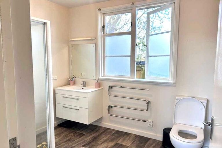 Photo of property in 9 Hillary Crescent, Upper Riccarton, Christchurch, 8041