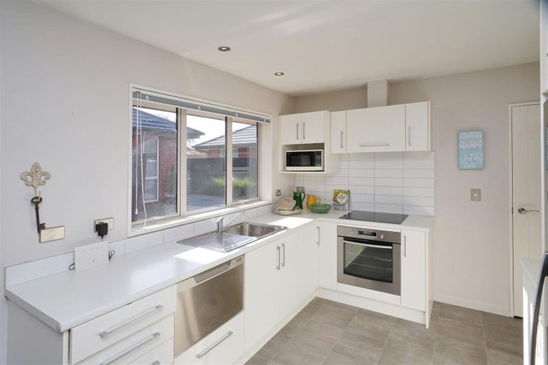 Photo of property in 2/17 Field Terrace, Upper Riccarton, Christchurch, 8041