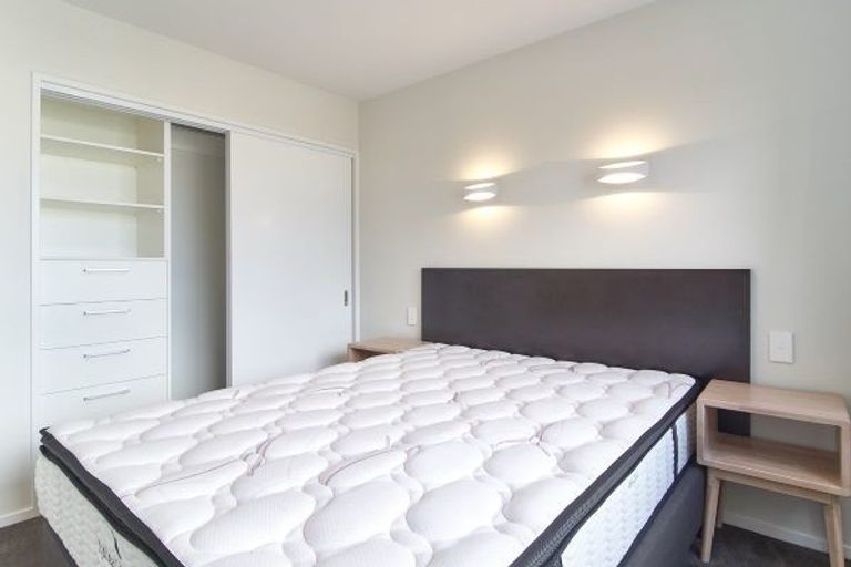 Photo of property in Riverena Flats, 377 Barbadoes Street, Christchurch Central, Christchurch, 8011