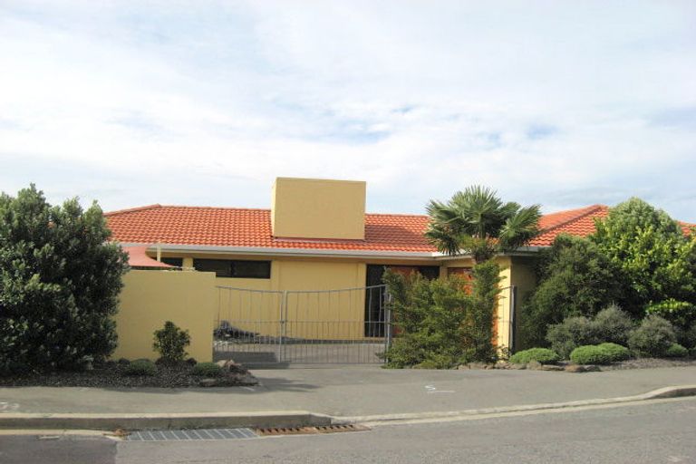 Photo of property in 2/169 Richmond Hill Road, Richmond Hill, Christchurch, 8081