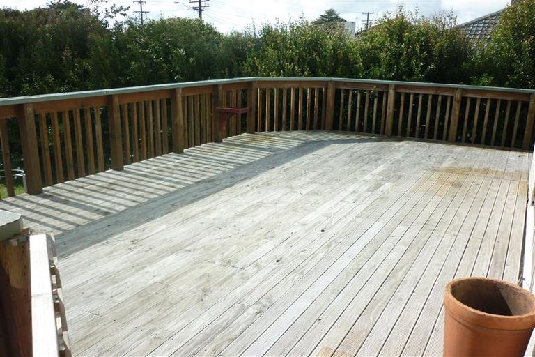 Photo of property in 186 Waimumu Road, Massey, Auckland, 0614