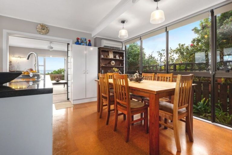 Photo of property in 33a Herewini Street, Titahi Bay, Porirua, 5022