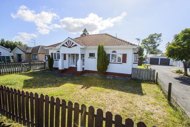 Photo of property in 279 Porchester Road, Takanini, 2112