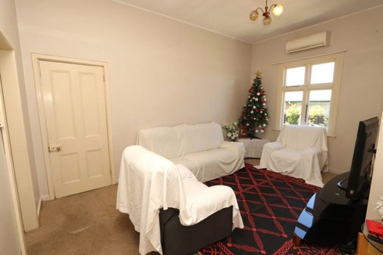 Photo of property in 129 Victoria Street, Ashburton, 7700