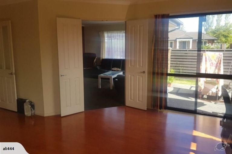Photo of property in 5 Baltic Place, Northwood, Christchurch, 8051