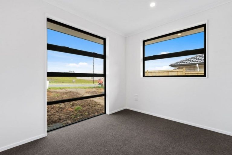 Photo of property in 24 Peter Bourne Drive, Pokeno, 2402