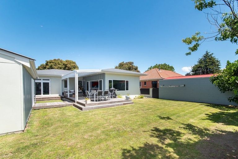 Photo of property in 25 Logan Avenue, Marewa, Napier, 4110
