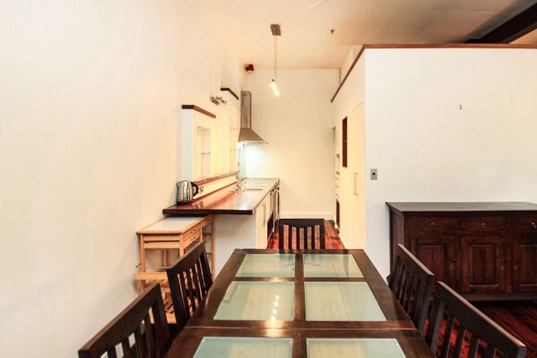 Photo of property in Hannahs Warehouse Apartments, 21/13 Leeds Street, Te Aro, Wellington, 6011