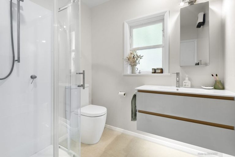 Photo of property in 10 Carlton Street, Melrose, Wellington, 6023