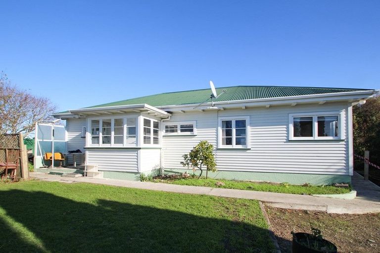 Photo of property in 22 Weston Road, Holmes Hill, Oamaru, 9401