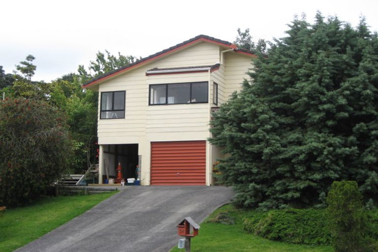 Photo of property in 24 Kenneth Hopper Place, Manly, Whangaparaoa, 0930