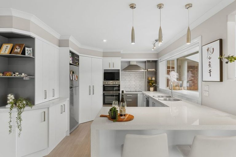 Photo of property in 15 Jozecom Place, Rolleston, 7614