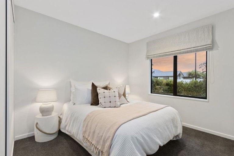 Photo of property in 10 Guilder Drive, Prebbleton, 7604