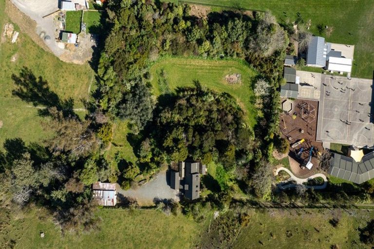 Photo of property in 16 School Road, Lower Moutere, Upper Moutere, 7175