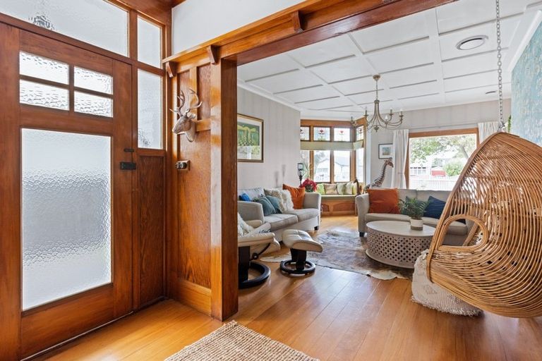 Photo of property in 146 Vigor Brown Street, Napier South, Napier, 4110