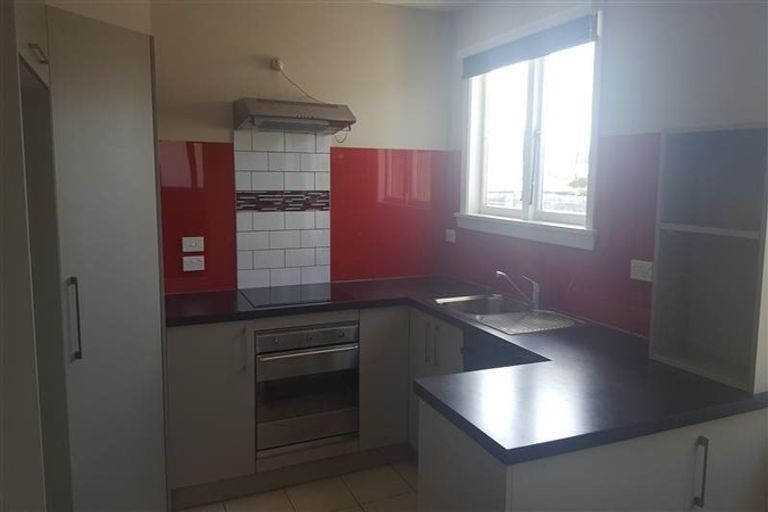 Photo of property in 34 Farquhars Road, Redwood, Christchurch, 8051