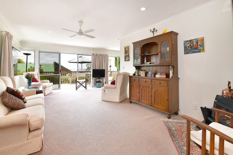 Photo of property in 39b Brightside Road, Stanmore Bay, Whangaparaoa, 0932