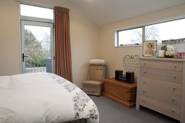 Photo of property in 7a Whitmore Street, Edgeware, Christchurch, 8013