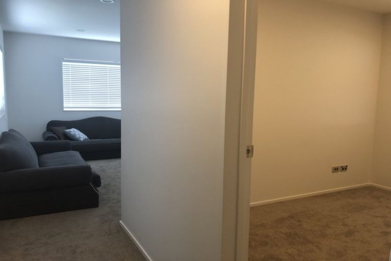 Photo of property in 26 Pikao Place, East Tamaki, Auckland, 2016