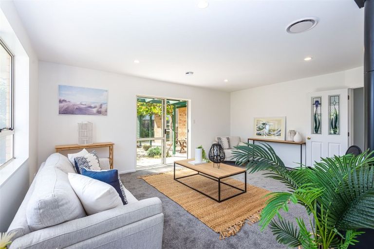 Photo of property in 6 Iroquois Place, Wigram, Christchurch, 8042