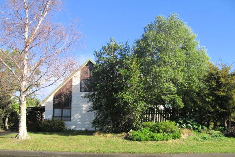 Photo of property in 16 Dundee Drive, Flaxmere, Hastings, 4120