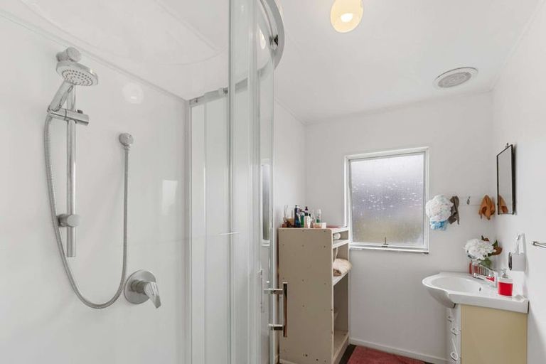 Photo of property in 44a Geraldine Crescent, Cloverlea, Palmerston North, 4412