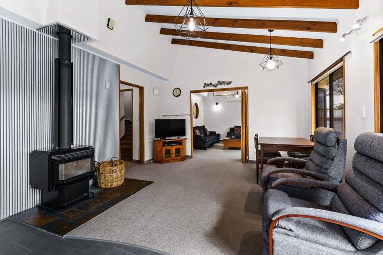 Photo of property in 1212 Louie Street, Parkvale, Hastings, 4122