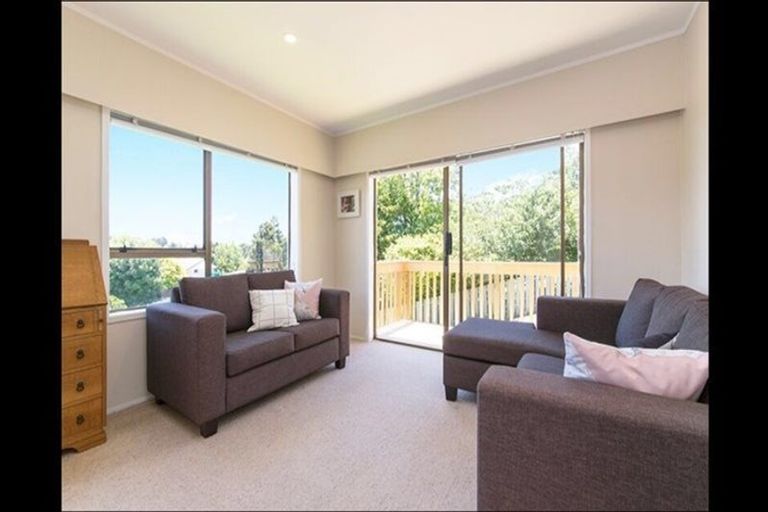 Photo of property in 1/85 Moore Street, Hillcrest, Auckland, 0627