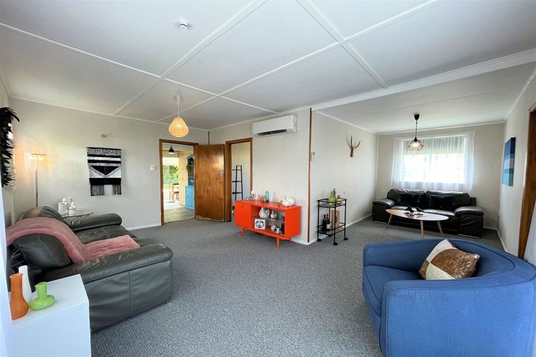 Photo of property in 11 Noble Street, Owaka, 9585